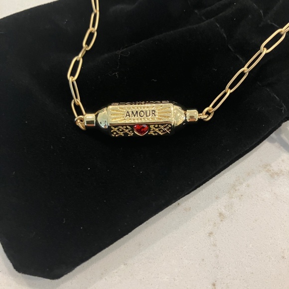 Brave Design Necklace - Picture 1 of 5